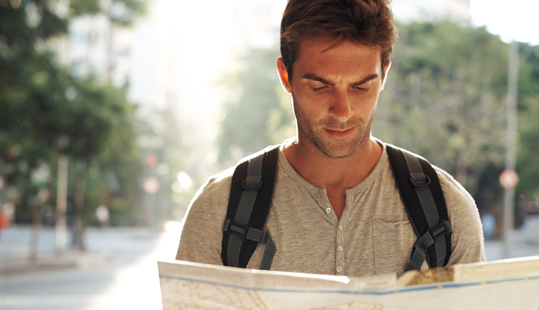 7 Safety Tips for Men Who Travel Alone