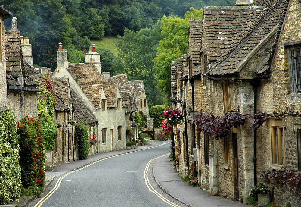 iStock_000000961909_Medium_England